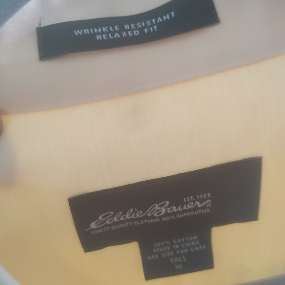 Bundle of 2 Eddie Bauer dress shirts - Picture 8 of 9